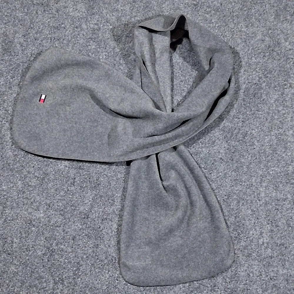 Tommy‎ Hilfiger Men's Striped Scarf (Grey, One Size)